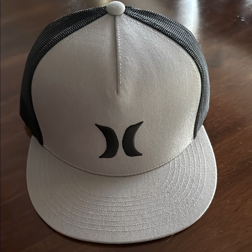 Brand New Hurley Gray and Black Trucker Hat